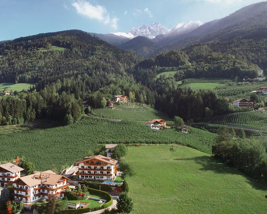 Residence Wiesenhof Schenna Exterior photo